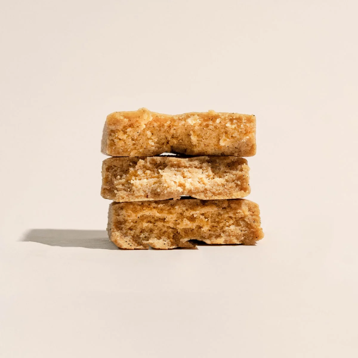 Vanilla Shortbread Collagen Protein Bar - Image 3